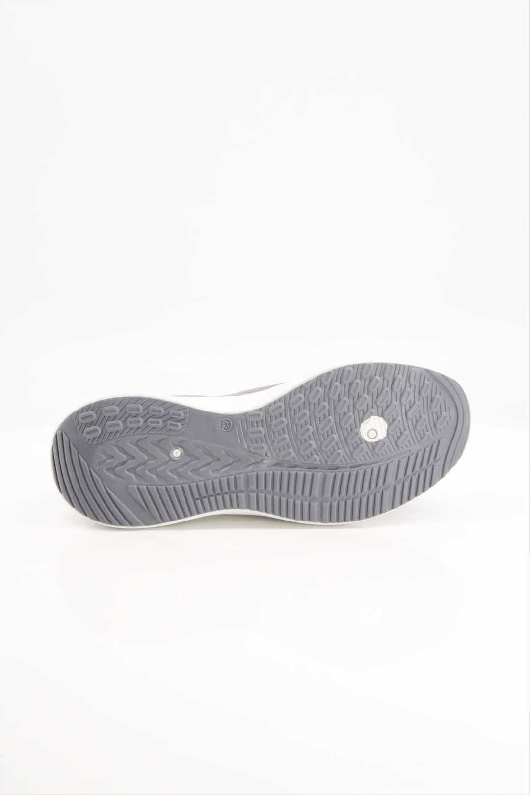 MEN'S GREY SKECHERS SHOES