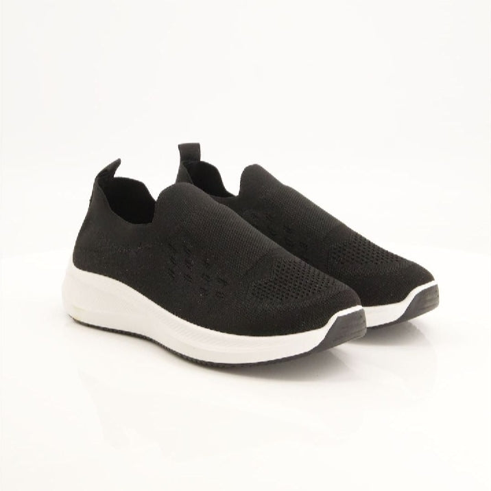 WOMEN'S BLACK SKECHERS SHOES